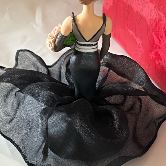 Vintage barbie ornament - Picture 6 of 7